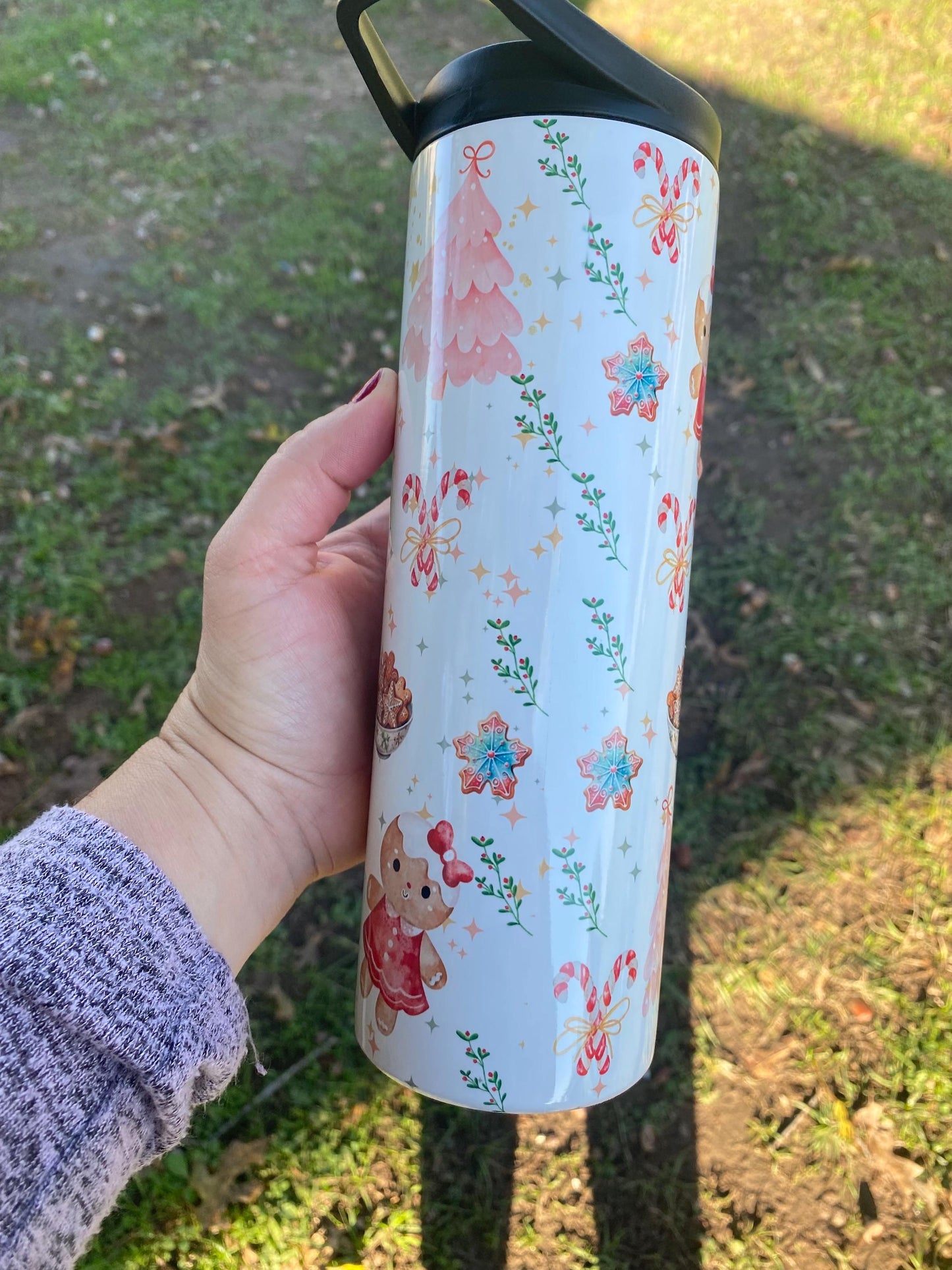 Christmas 20 oz water bottle. Gingerbread cookie tumbler and water bottle. Skinny tumbler and water bottle