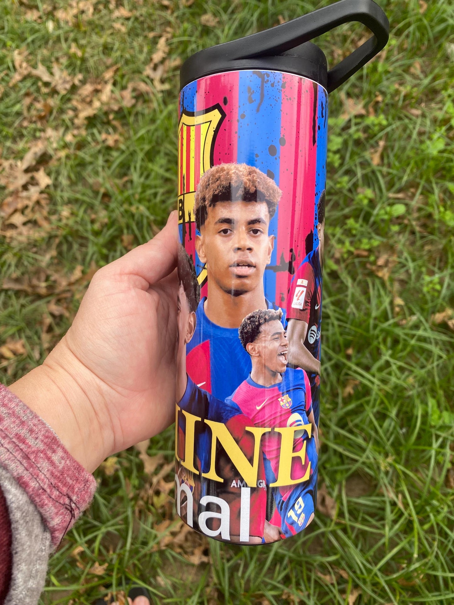 Lamine Yamal water bottle and tumbler. 20 oz tumbler. FCB player tumbler. Tumbler boat. sport team tumbler and water bottle football